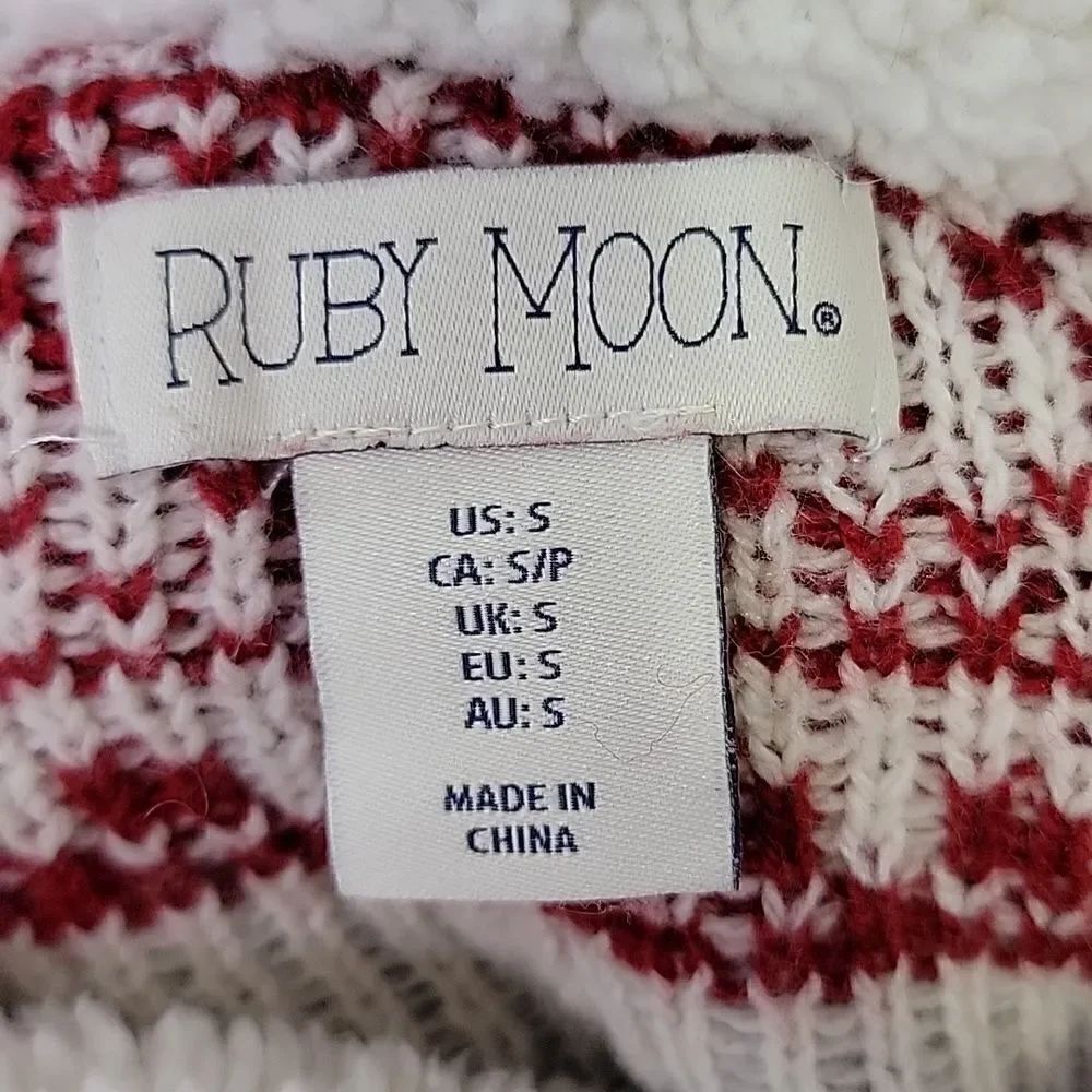 Ruby Moon. Christmas Sweater. Cropped. Pompoms. EUC. Size Small - Picture 4 of 8